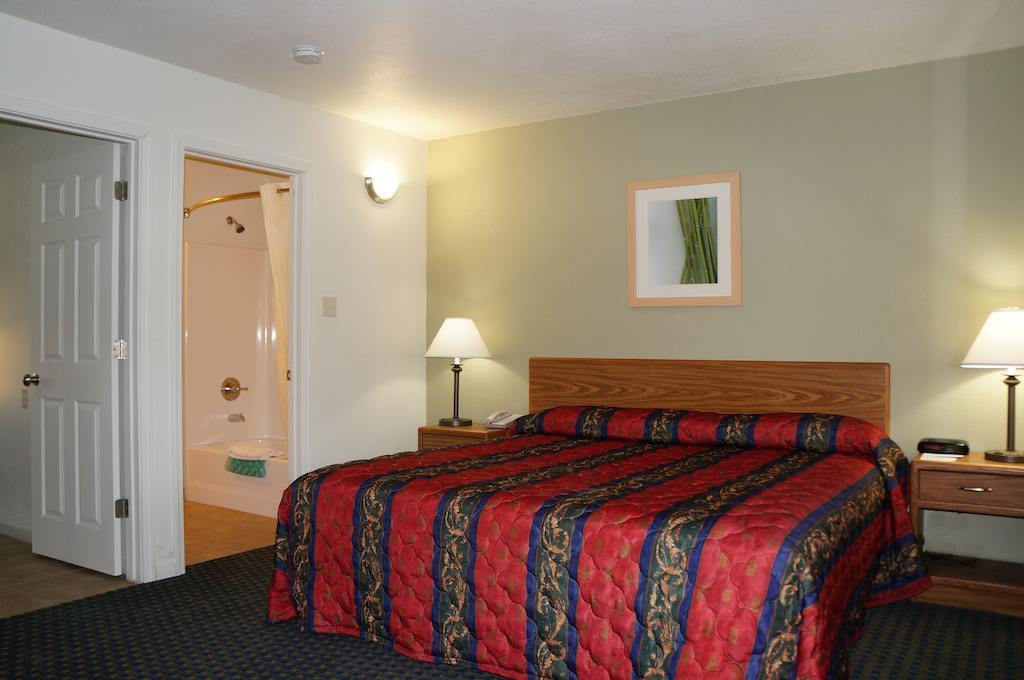 Lake Marina Inn Clearlake Oaks Rum bild