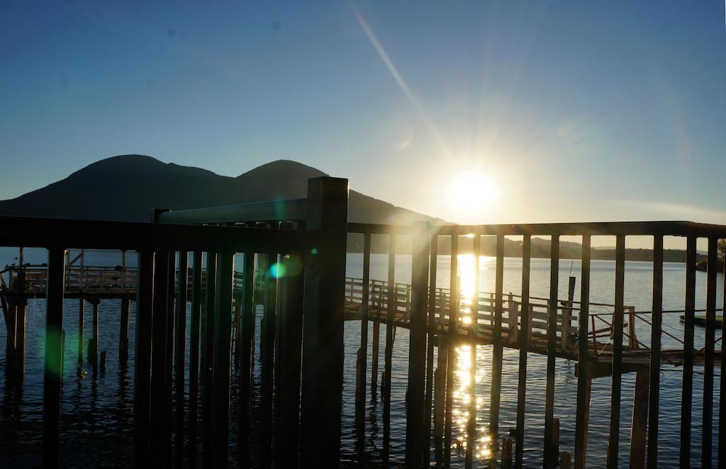 Lake Marina Inn Clearlake Oaks Exteriör bild