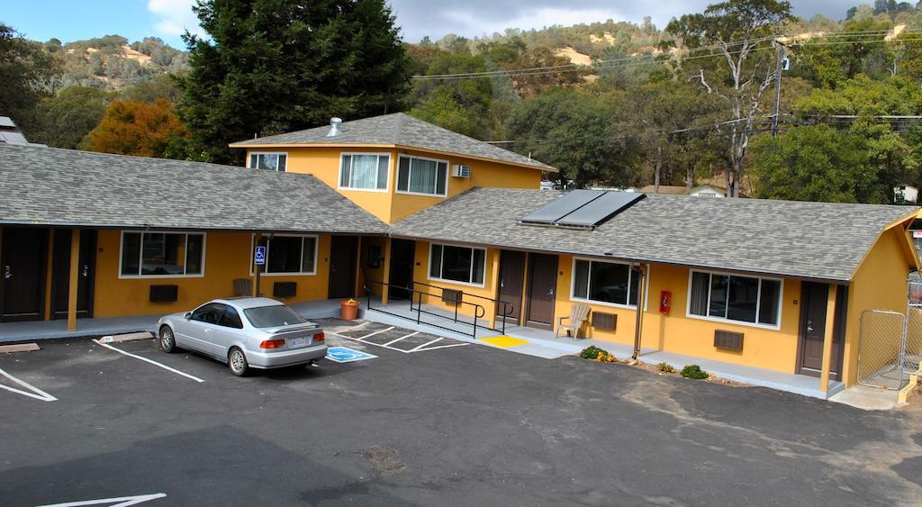 Lake Marina Inn Clearlake Oaks Exteriör bild